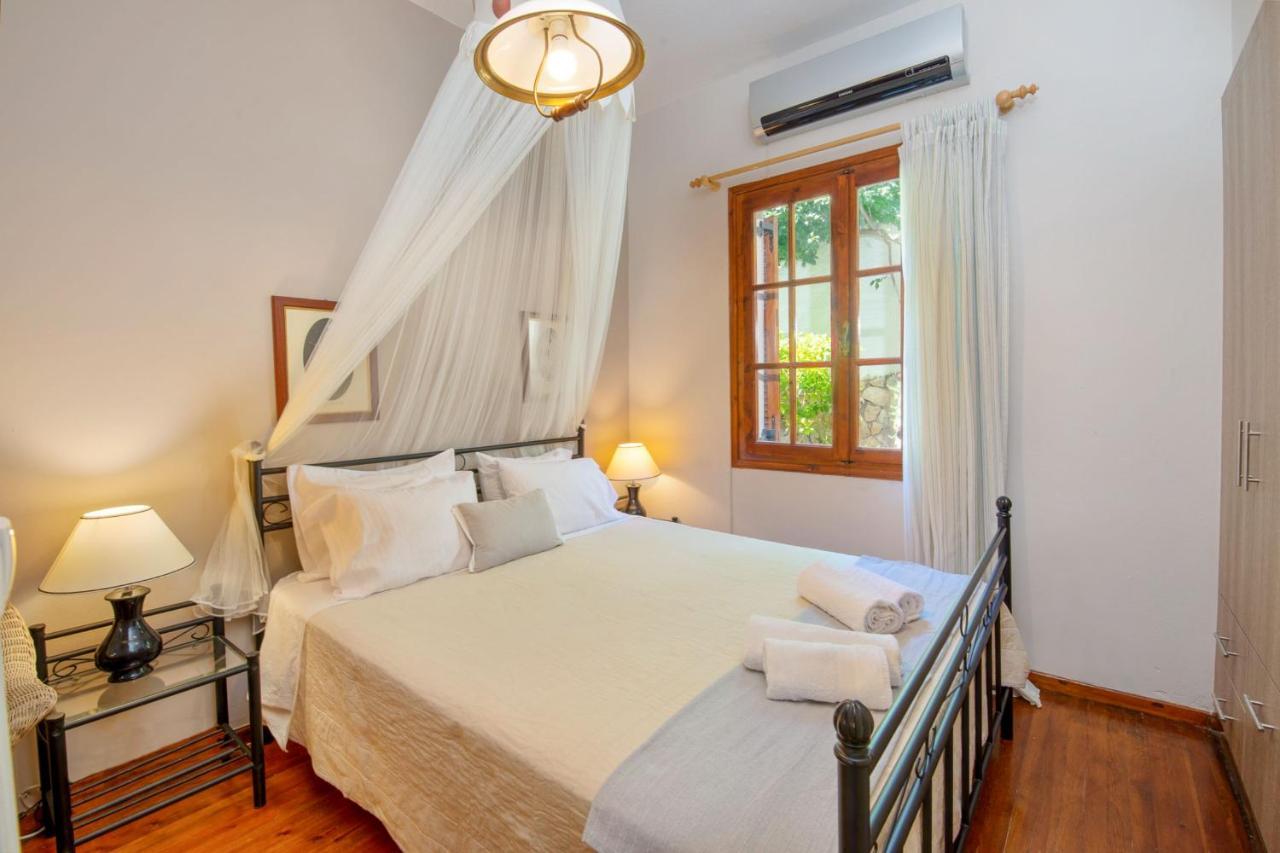 Villa Eleni Paxos Gaios Extérieur photo